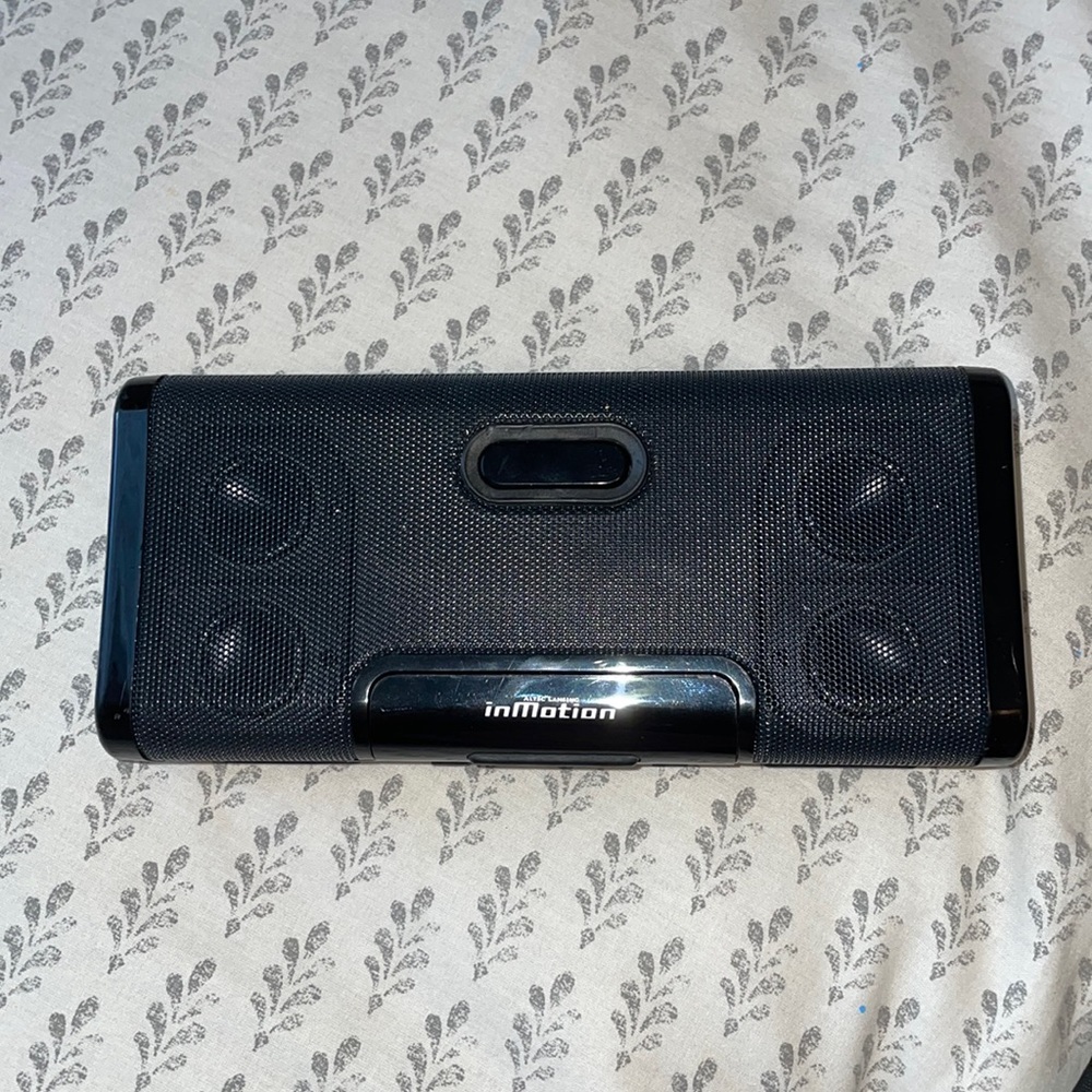 inMotion ALTEC LANSING speaker